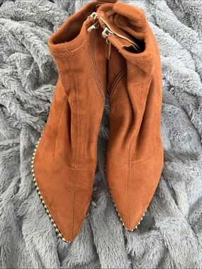 BCBG Rust Suede Pointed Toe Ankle Boots with Studded Trim 7